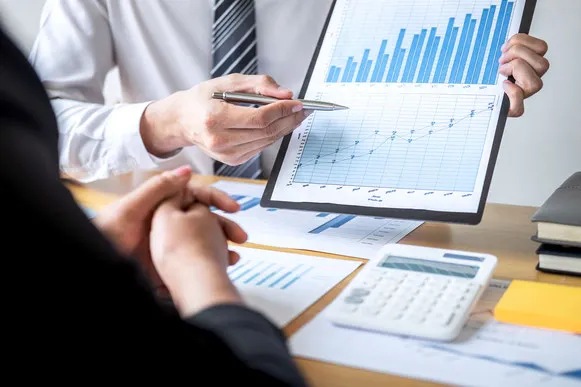 FINANCEMENT D'ENTREPRISE À L'ÉTRANGER